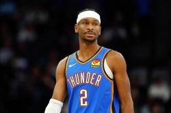 场均40分7.5助攻！亚历山大稳坐聯(lián)盟第一人宝座，NBA更新(xīn)换代