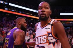 火箭前锋阿门·汤普森领跑ESPN进步最快球(qiú)员榜！全明星(xīng)之路(lù)近(jìn)在眼前？