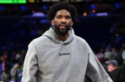 乔尔-恩比(bǐ)德感(gǎn)受压力，呼吁统一战线迎接挑战