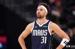 多(duō)才多(duō)艺，克莱·汤普森在潜水酒吧炫耀台球技