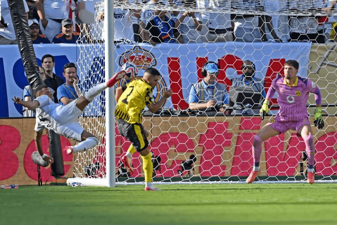 重温高光时刻，世俱杯“十佳球”盘点