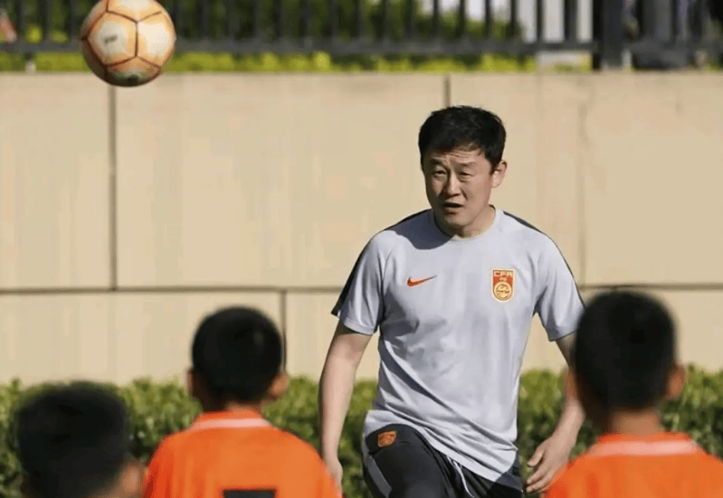 嗨球少年矛盾关键点：别人能免费离队，凭啥我们要18万买自由身证明