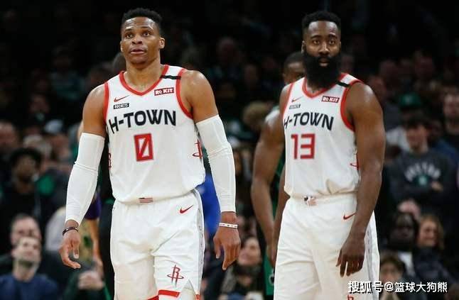 5年重建成功！打造豪华阵容+降薪3000万续约巨星，火箭队斯通立功